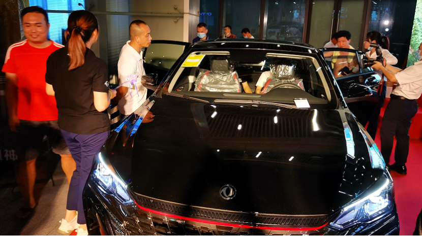 深圳万君奕炫MAX新车上市媒体通稿391.png