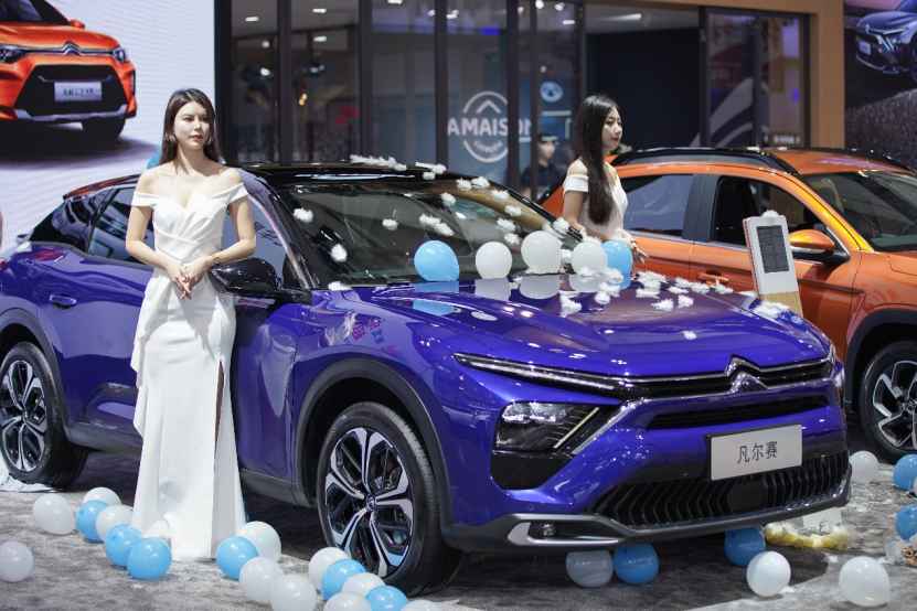【新闻稿】凡尔赛C5 X首批交付进行中 全系车型、超凡政策 国庆购车正当时719.png
