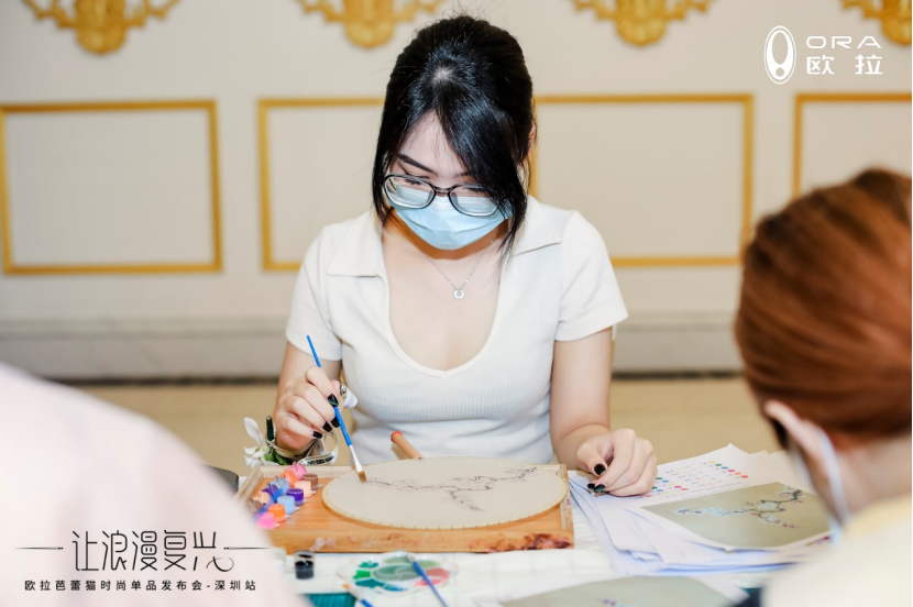 【区域通稿】欧拉芭蕾猫上市，进军时尚圈引领复古品类0712-深圳410.png